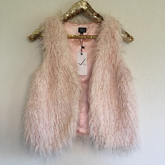 Very J Jackets & Blazers - NWT Very J Pink Faux Fur Vest